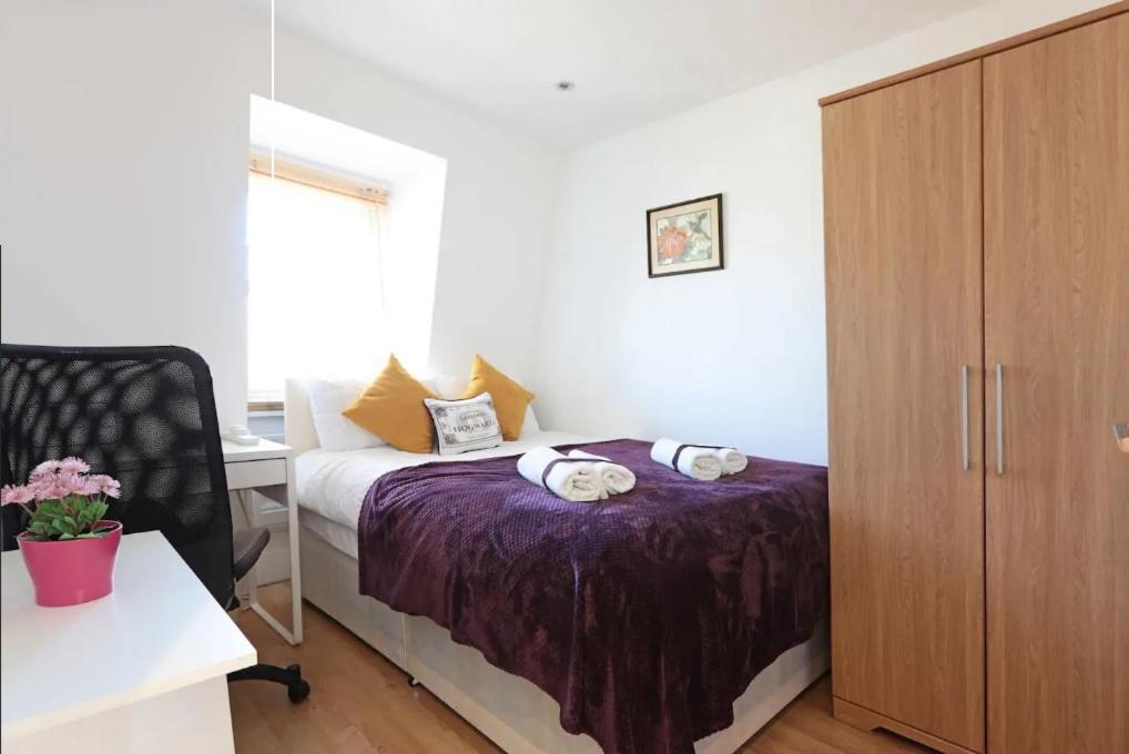 Lovely Private Bedrooms In Euston, Central Лондон Екстериор снимка