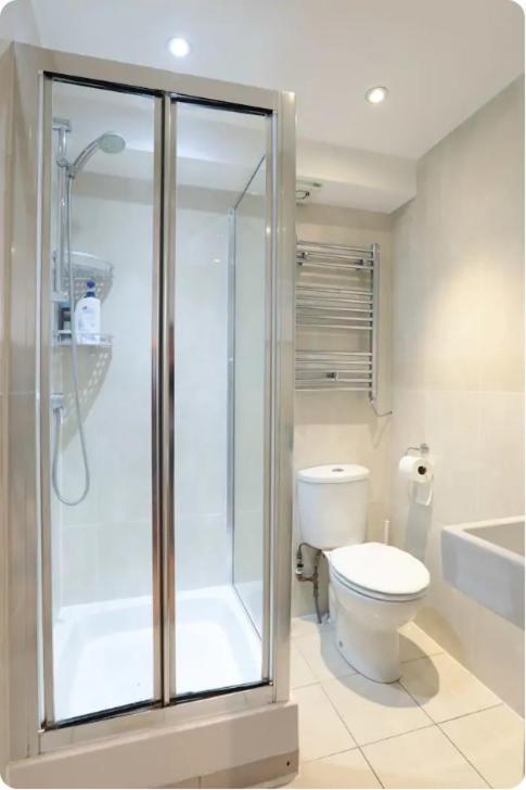 Lovely Private Bedrooms In Euston, Central Лондон Екстериор снимка